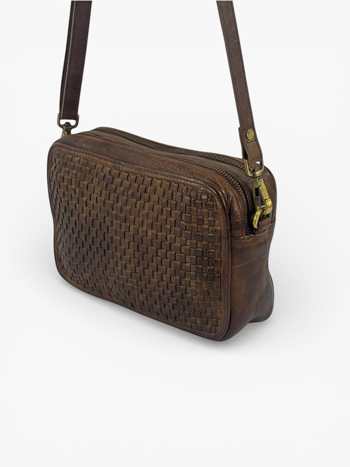 borsa pelle intrecciata dettaglio zip