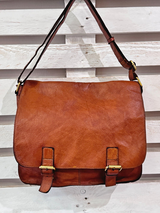 Messenger in pelle lavata effetto vintage