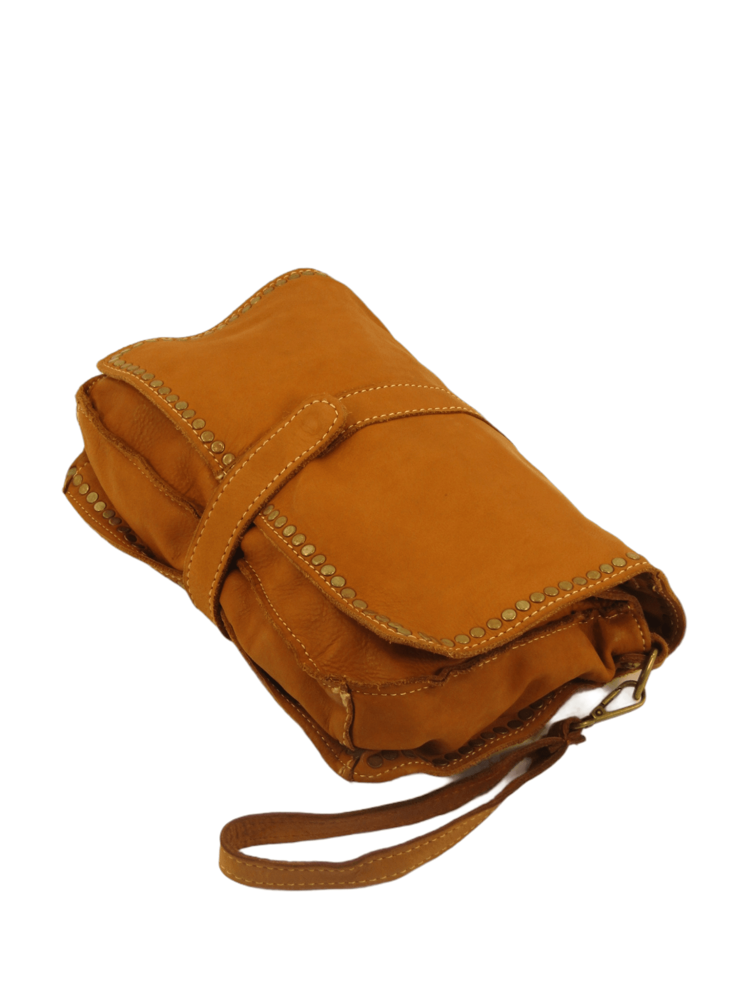 giorgia, borsa a mano e tracolla in morbida pelle tinta in capo, chiusura con pattina fermata da clip magnetica, tracolla in pelle regolabile e rimovibile, laccetto da polso rimovibili, interno accessoriato da tasche