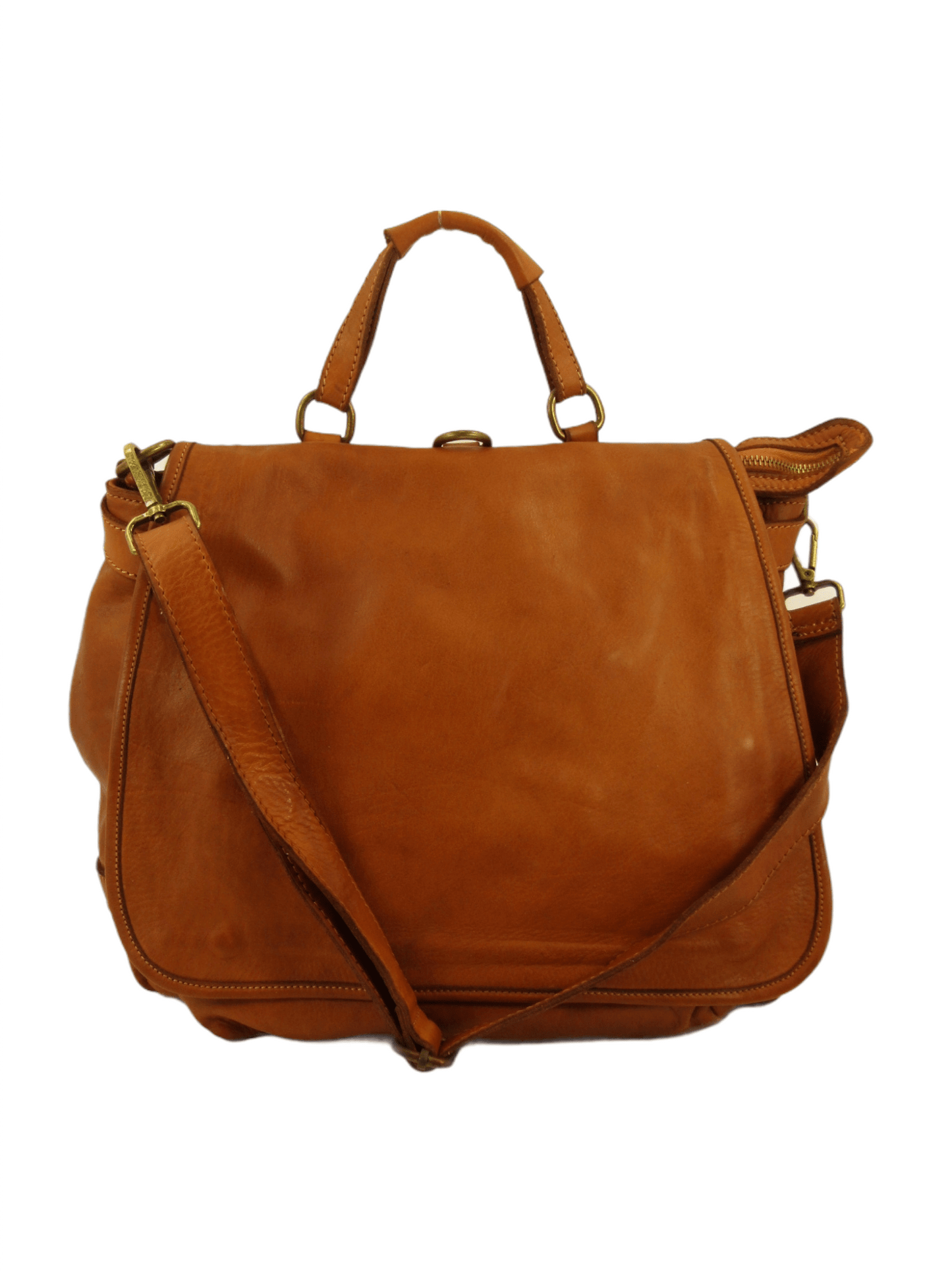 Borsa multifunzione Atena, costruita in pelle di alta qualità tinta in capo in toscana nelle migliori cuoierie di firenze, chiusura con zip, pattina fermata da bottoni a pressione, interno rivestito ed accessoriato, due tracolle removibili e regolabili permettono di trasformare Atena in borsa o zaino, tasche esterne chiuse da zip, morbida, comoda e polivalente, colore marrone