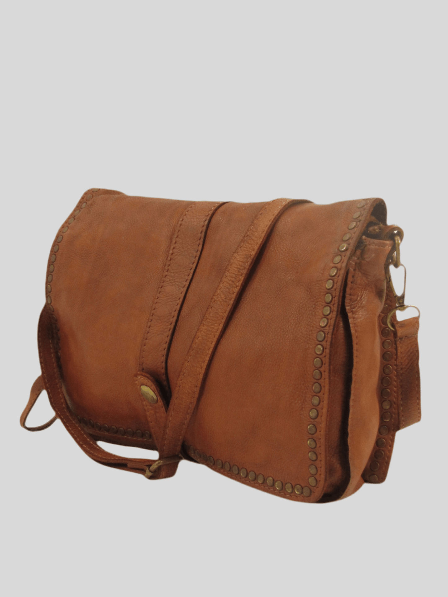 Borsa tracolla e a mano in pelle morbida decorata con borchie Giorgia-Mahzel