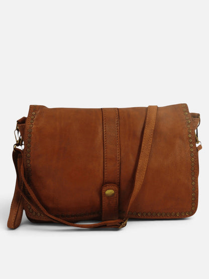 Borsa tracolla e a mano in pelle morbida decorata con borchie Giorgia-Mahzel