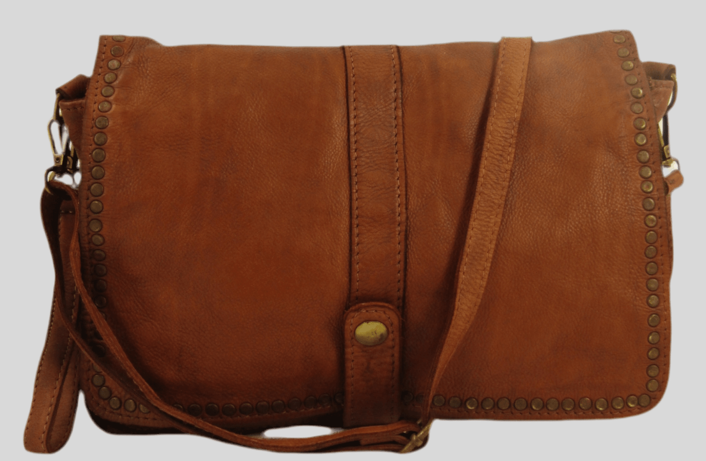 Borsa tracolla e a mano in pelle morbida decorata con borchie Giorgia-Mahzel