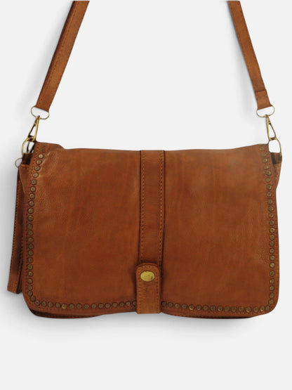 Borsa tracolla e a mano in pelle morbida decorata con borchie Giorgia-Mahzel