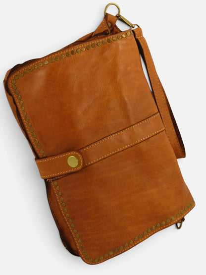 Borsa tracolla e a mano in pelle morbida decorata con borchie Giorgia-Mahzel