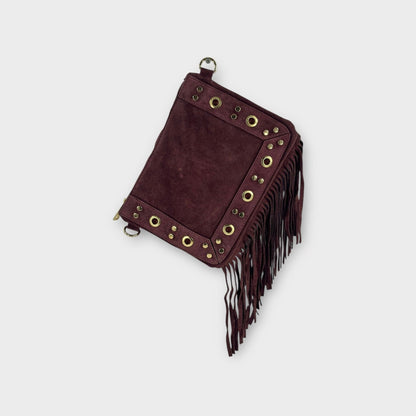 Borsetta pochette con borchie e frange