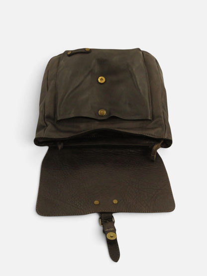 zaino pelle vintage dettaglio chiusura