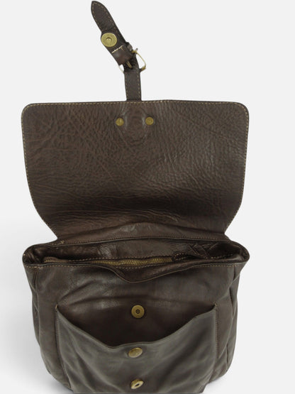 zaino pelle dettaglio chiusura con zip