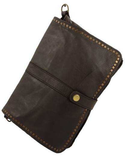 Borsa tracolla e a mano in pelle morbida decorata con borchie Giorgia-Mahzel