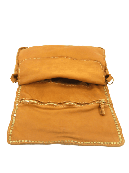 Borsa tracolla e a mano in pelle morbida decorata con borchie Giorgia-Mahzel